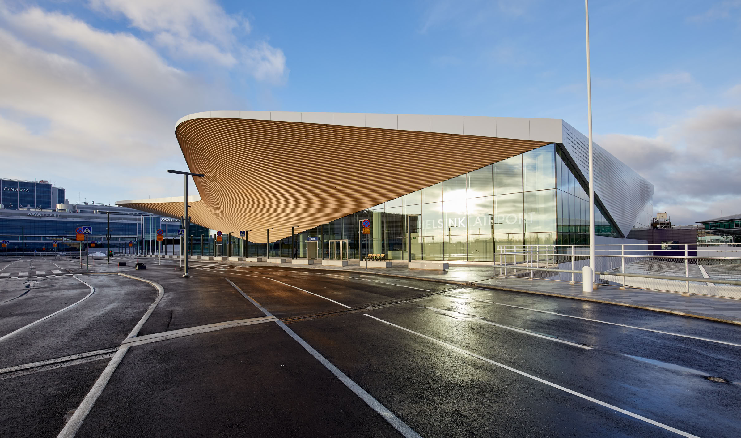 Helsinki Airport Terminal. Photo Mikael Linden